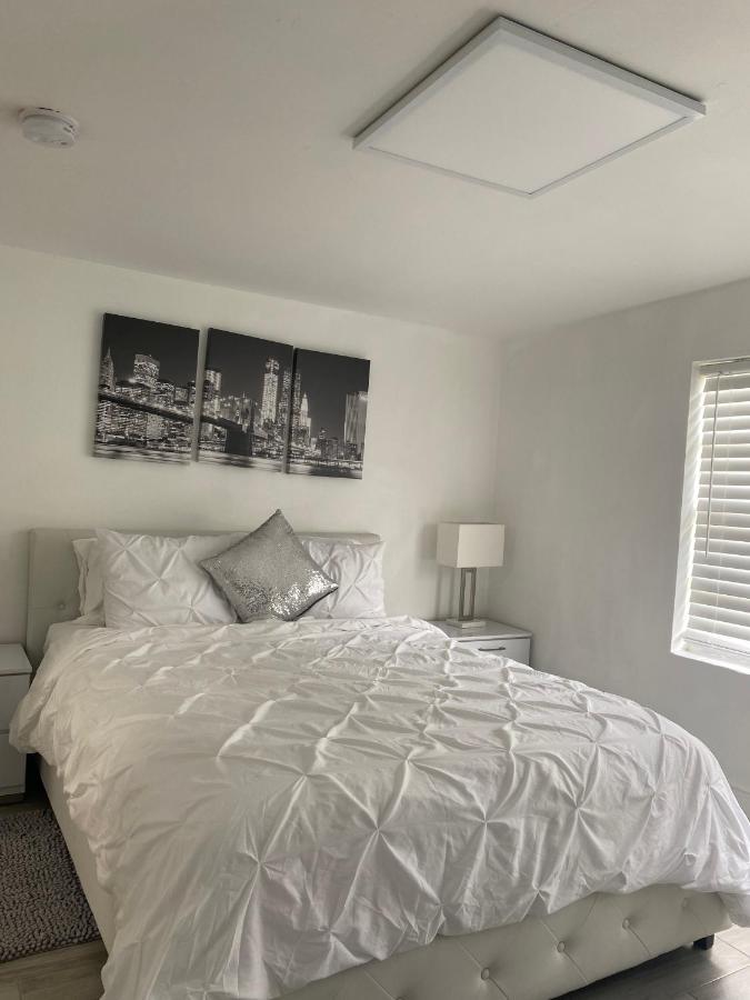 Modern Home, Excellent Location 마이애미 외부 사진